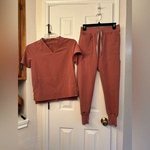 Limited edition FIGS set mauve